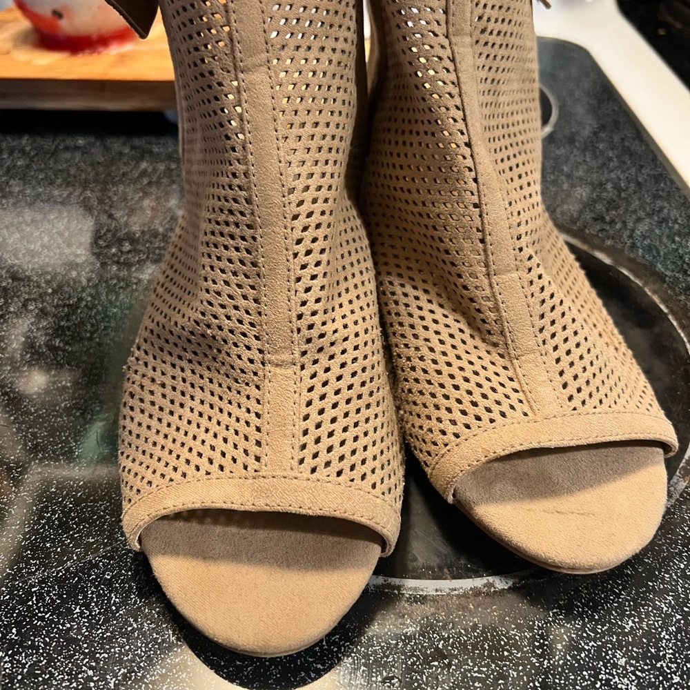 Unisa size 8m
